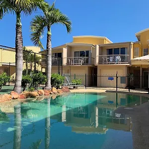 4* Aparthotel Coolum Getaway